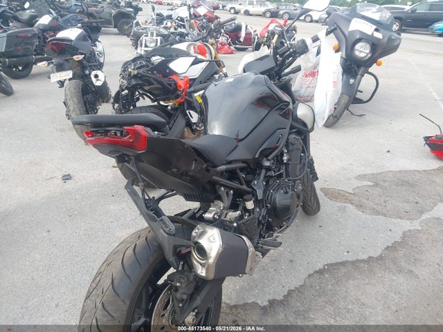 Kawasaki Zr900 S