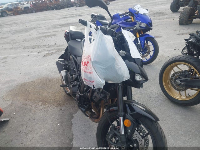 Salvage Kawasaki Zr900 Image