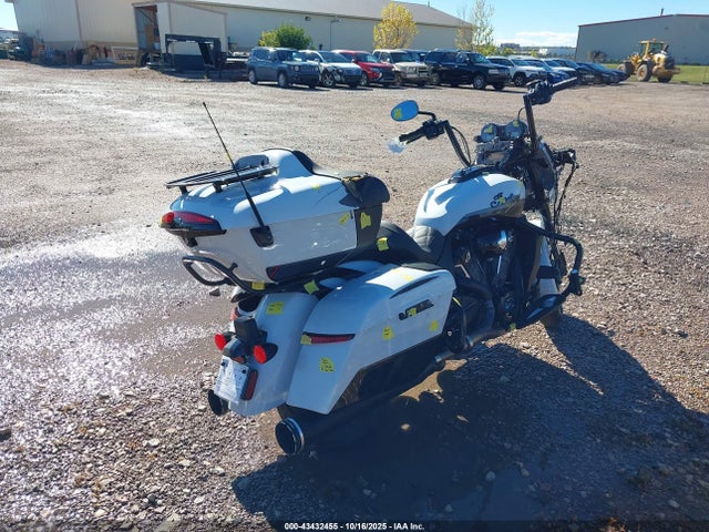 Indian Motorcycle Co. Pursuit Dark Horse