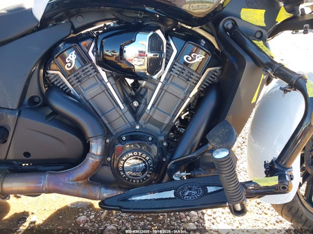 Indian Motorcycle Co. Pursuit Dark Horse
