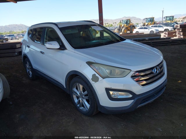 Salvage Hyundai SANTA FE Image