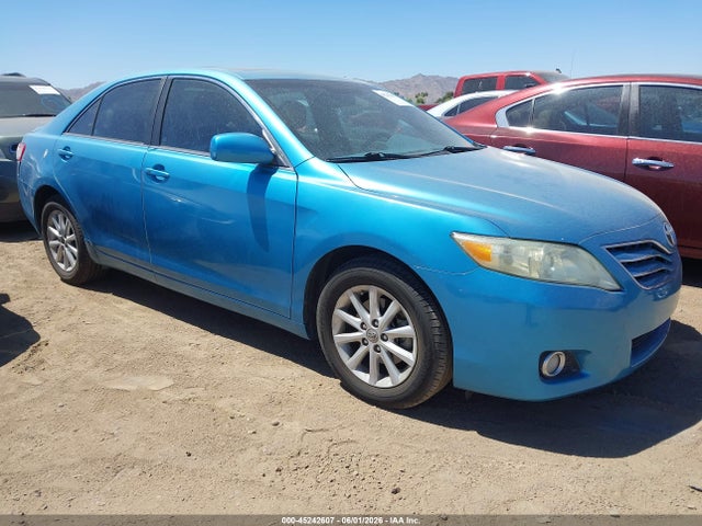 Salvage Toyota Camry Image