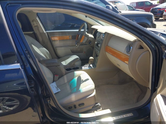 Lincoln MKZ