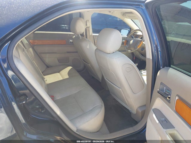 Lincoln MKZ