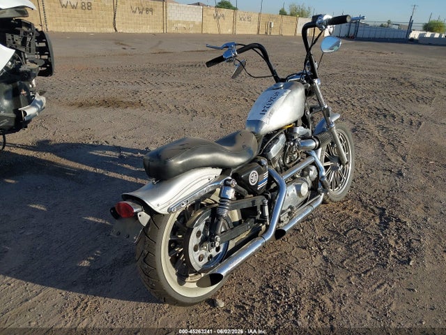 Harley-Davidson Xl883