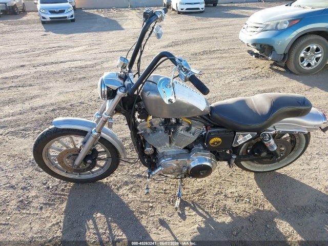 Harley-Davidson Xl883