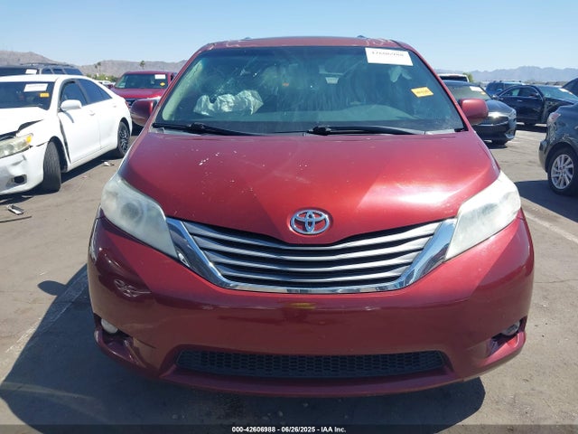 Toyota Sienna Xle V6 8 Passenger