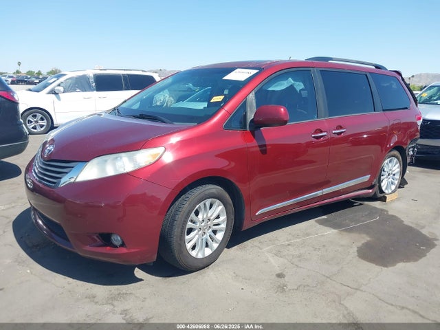 Toyota Sienna Xle V6 8 Passenger