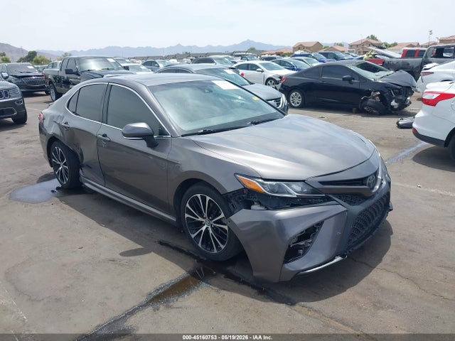 Salvage Toyota Camry Image