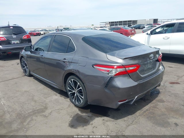 Toyota Camry Se