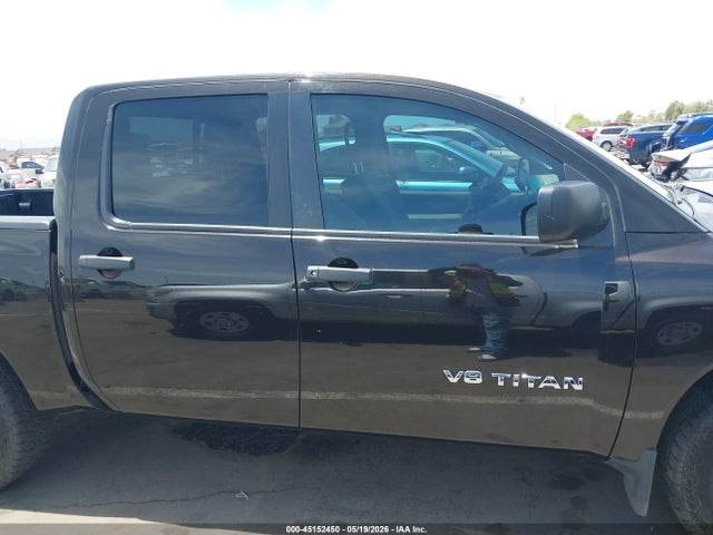 Nissan Titan S