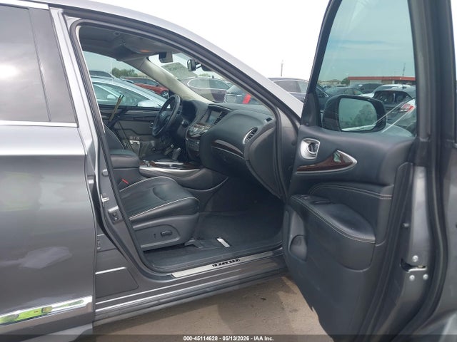 INFINITI Qx Luxe