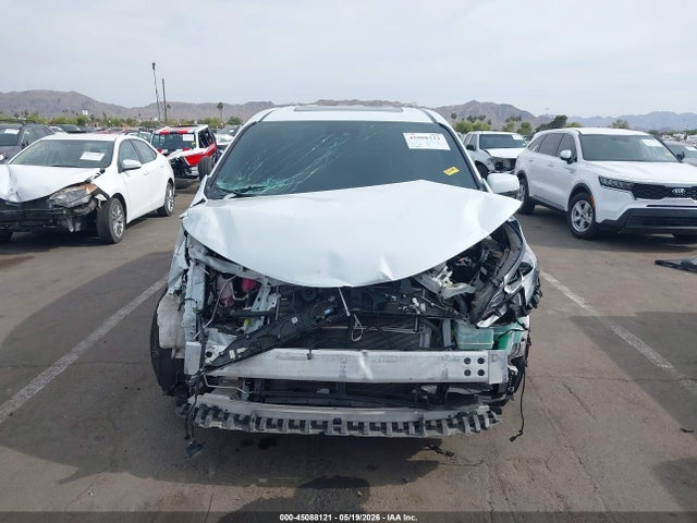 Toyota Sienna Platinum
