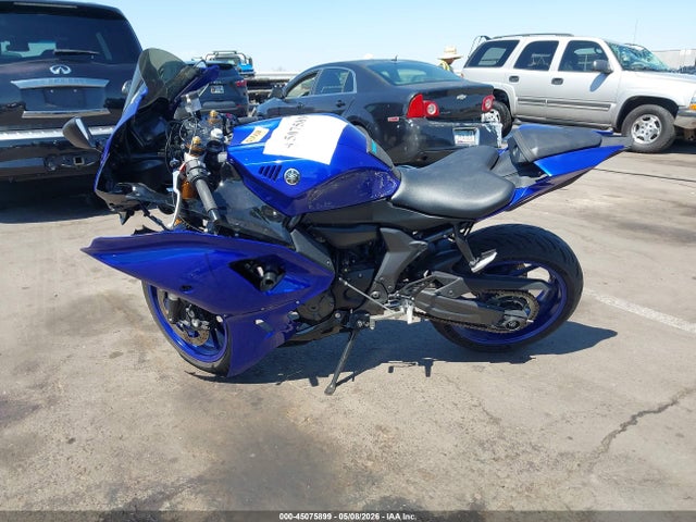Yamaha Yzfr7