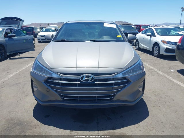 Hyundai ELANTRA Value Edition