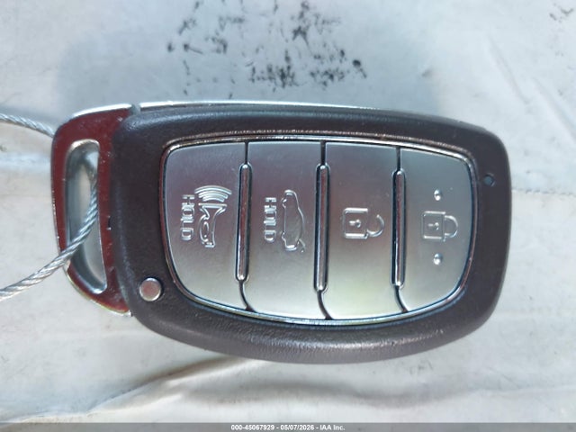 Hyundai ELANTRA Value Edition