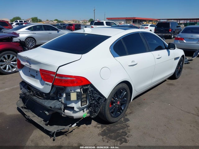 Jaguar XE 25t Premium