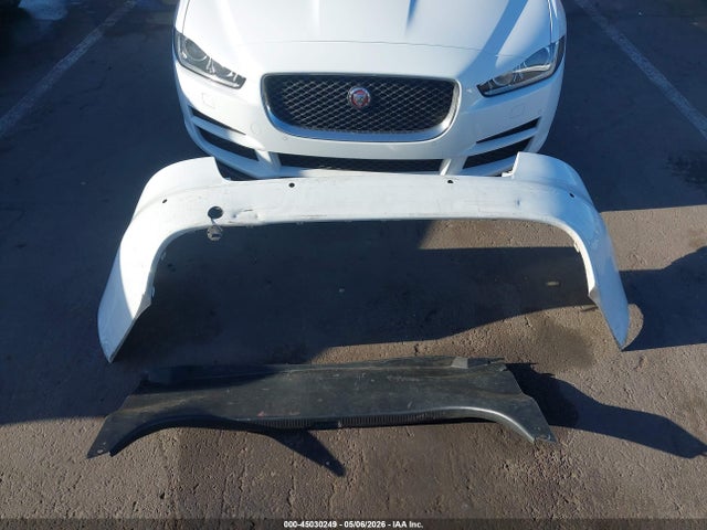 Jaguar XE 25t Premium