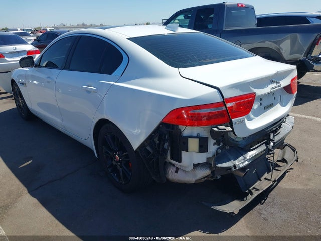 Jaguar XE 25t Premium