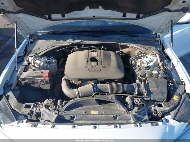 Jaguar XE 25t Premium