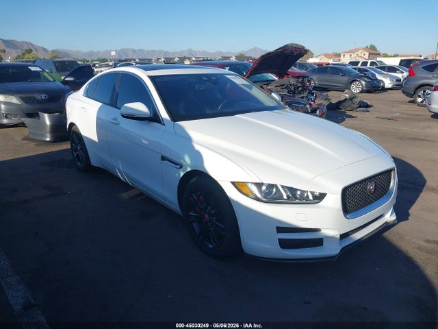 Salvage Jaguar XE Image