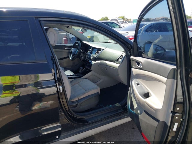 Hyundai TUCSON Sel