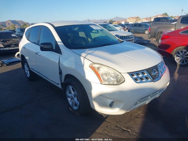 Salvage Nissan Rogue Image