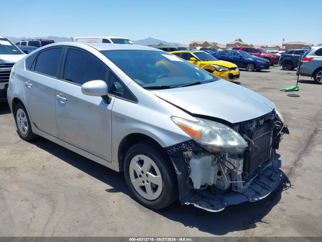 Salvage Toyota Prius Image