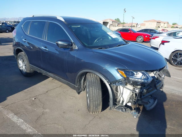 Salvage Nissan Rogue Image