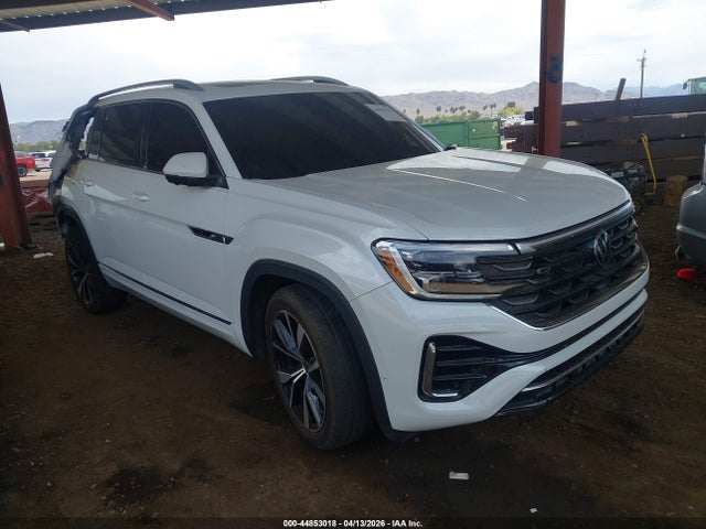 Salvage Volkswagen Atlas Image