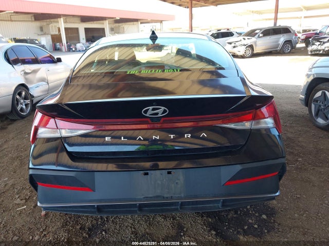 Hyundai ELANTRA Sel