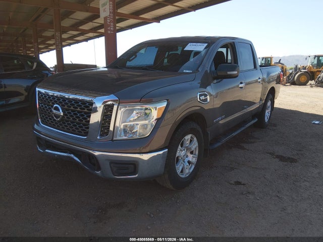 Nissan Titan Sv