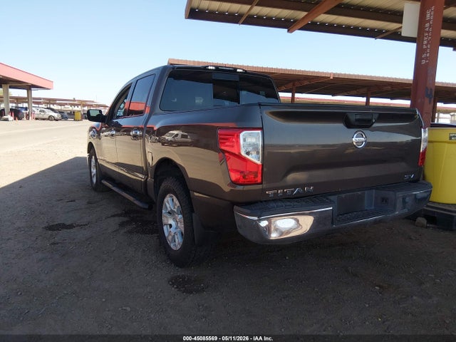 Nissan Titan Sv