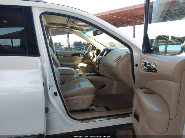 Nissan Pathfinder Platinum