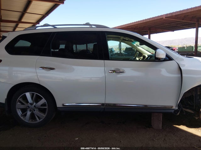 Nissan Pathfinder Platinum