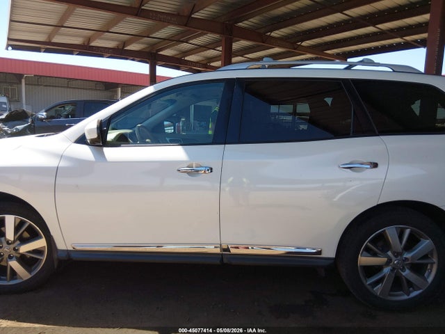 Nissan Pathfinder Platinum
