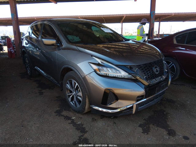 Salvage Nissan Murano Image