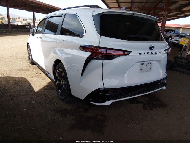 Toyota Sienna Xse