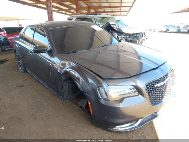 Salvage Chrysler 300 Image