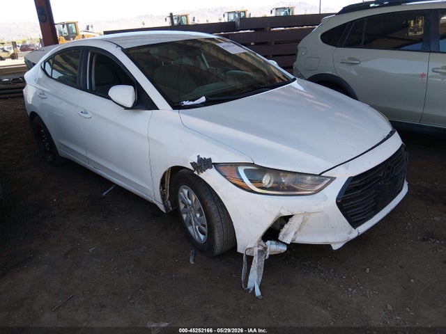 Salvage Hyundai ELANTRA Image