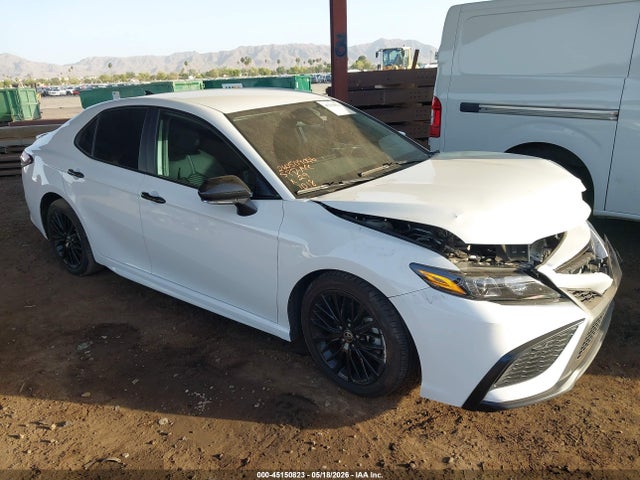 Salvage Toyota Camry Image