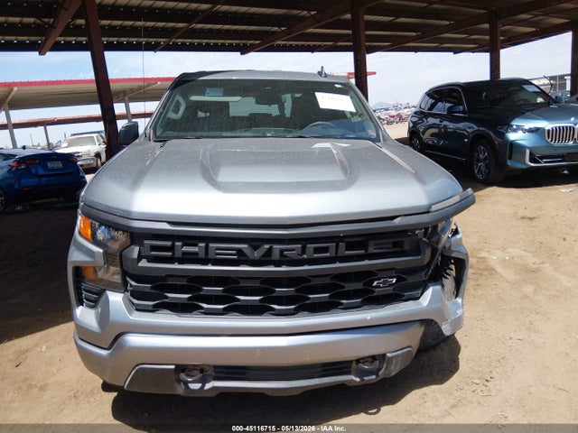 Chevrolet Silverado 1500 2wd  Standard Bed Custom