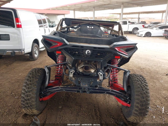 Can-Am Maverick R X Rs
