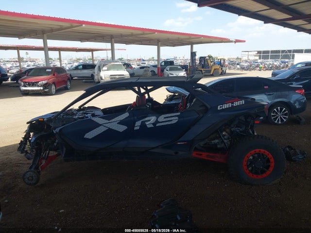 Can-Am Maverick R Max X Rs