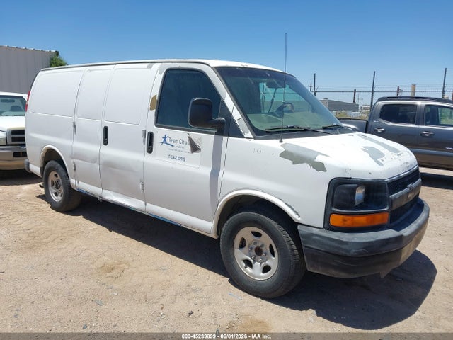 Salvage Chevrolet Express Image