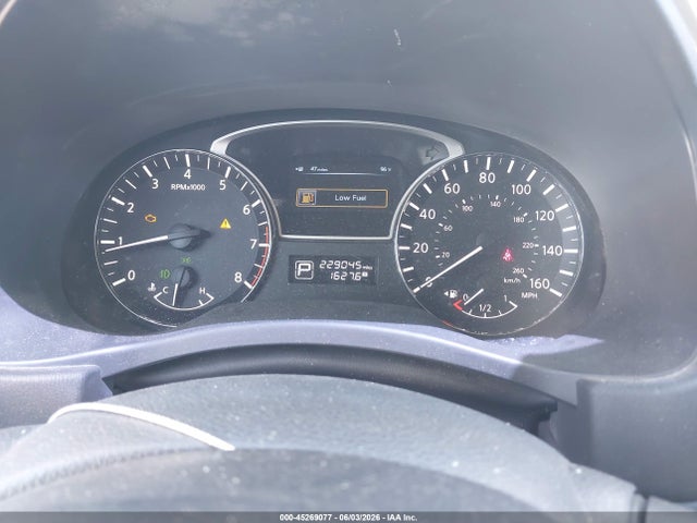 Nissan Pathfinder Sl