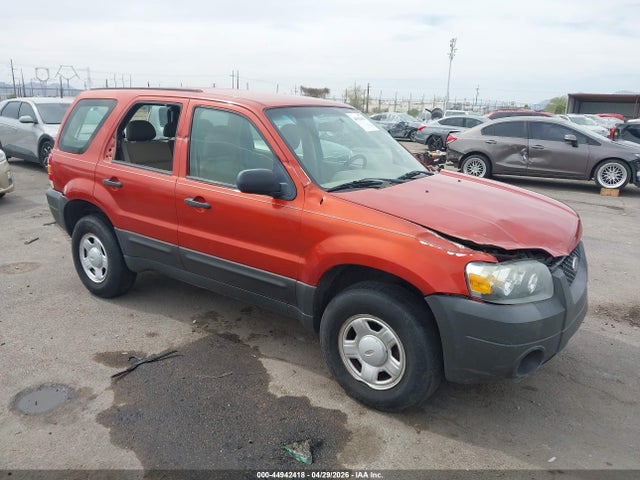 Salvage Ford Escape Image