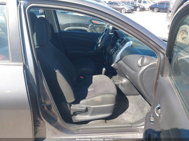 Nissan Versa 1.6 Sv