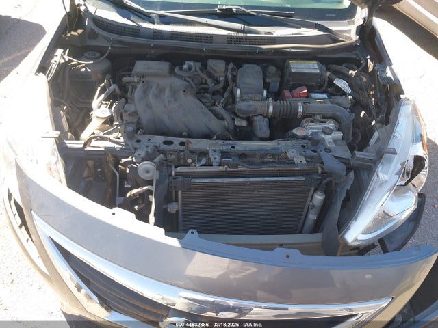 Nissan Versa 1.6 Sv