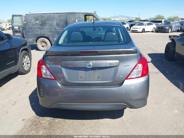 Nissan Versa 1.6 Sv